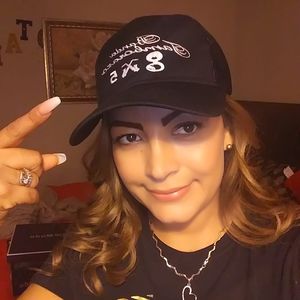 Meet your Posher, Lorena